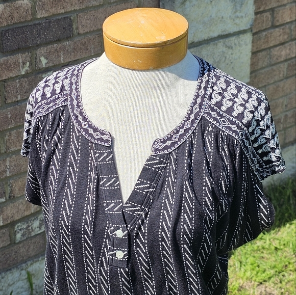 NWT Soft Surroundings embroider top - Picture 2 of 6